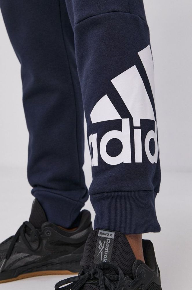 Штани adidas чоловічі колір синій з принтом (1511431) фото 5