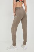 Спортивні штани Reebok Classic жіночі колір коричневий однотонні HN4393-TREKGR