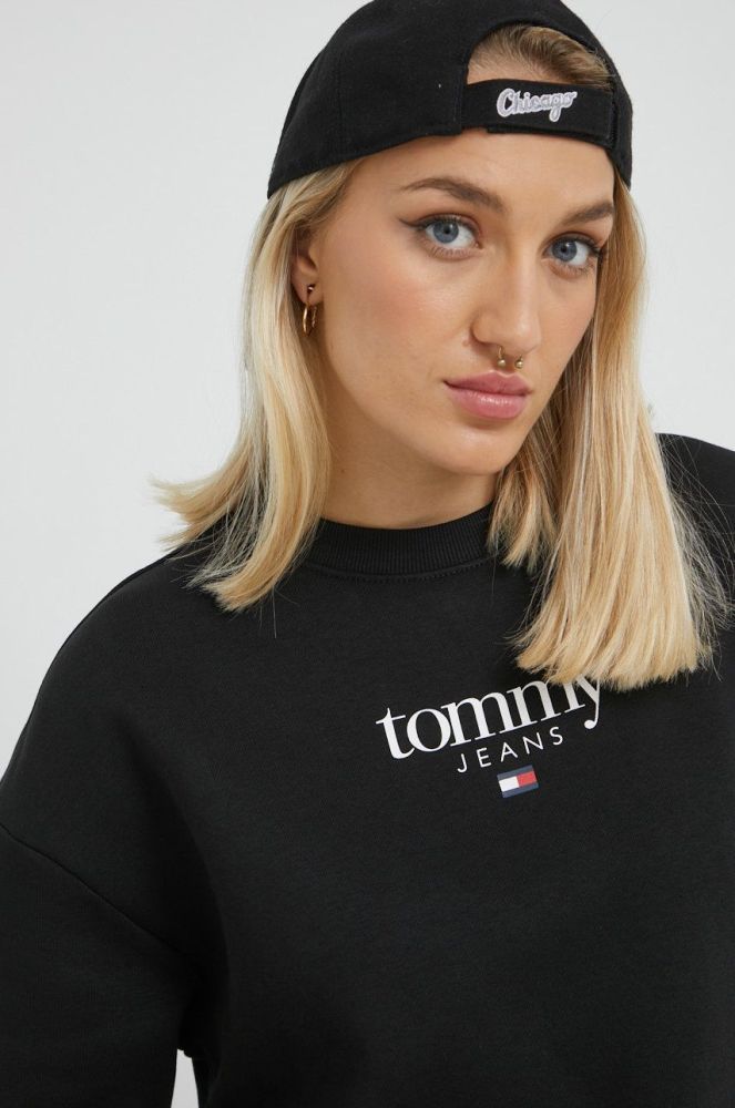 Кофта Tommy Jeans жіноча колір чорний з аплікацією (2582396)