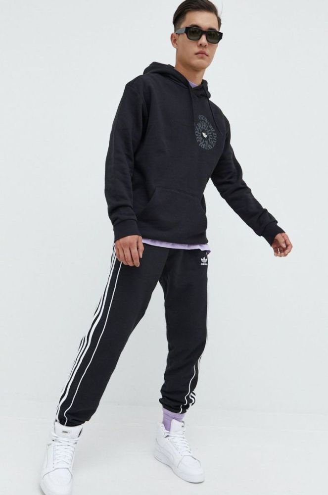 Бавовняна кофта adidas Originals чоловіча колір чорний з принтом (2489874) фото 2