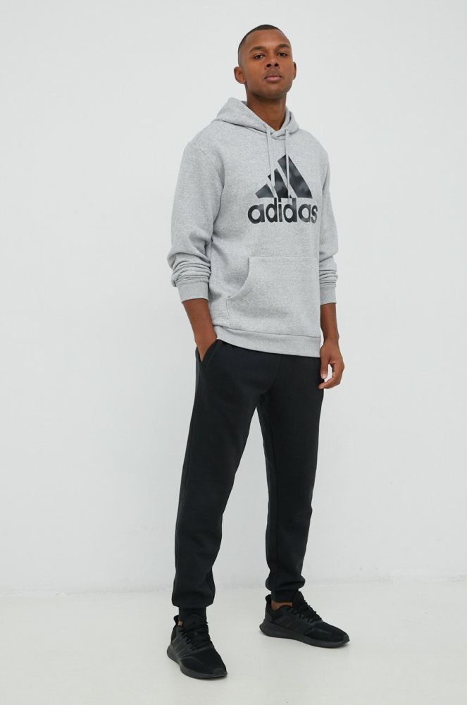 Кофта adidas чоловіча колір сірий з капюшоном з принтом (2774531)
