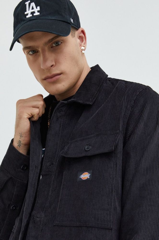 Бавовняна сорочка Dickies чоловіча колір чорний relaxed класичний комір DK0A4XGQBLK1-BLACK