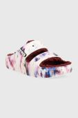 Шльопанці Crocs Classic Cozzzy Tie Dye Sandal 208118 колір барвистий