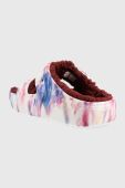 Шльопанці Crocs Classic Cozzzy Tie Dye Sandal 208118 колір барвистий