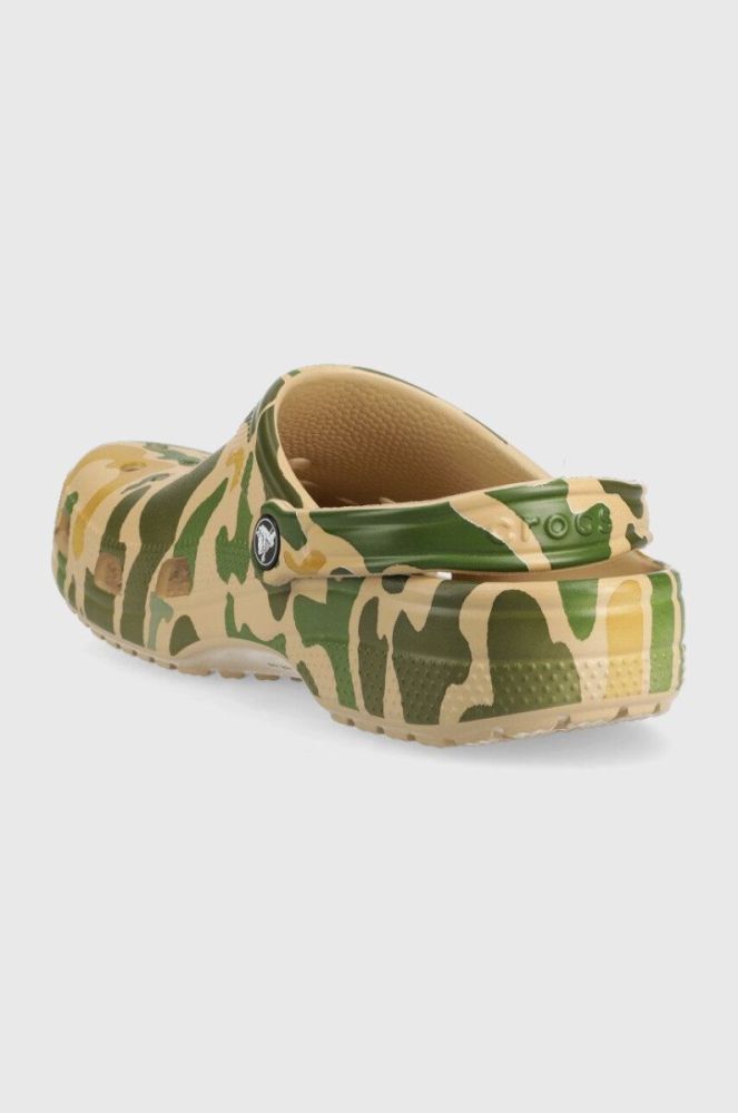Шльопанці Crocs Classic Printed Camo Clog чоловічі колір зелений 206454 206454.2Y6.M-CHAI.TAN фото 3