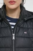 Куртка Tommy Jeans жіноча колір чорний зимова (2460312)