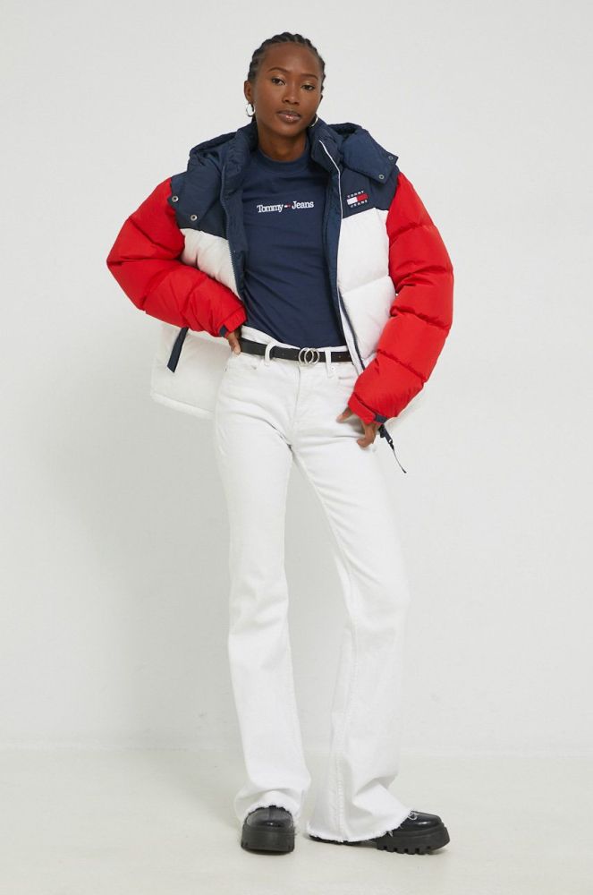 Пухова куртка Tommy Jeans жіноча колір червоний зимова (2656170)