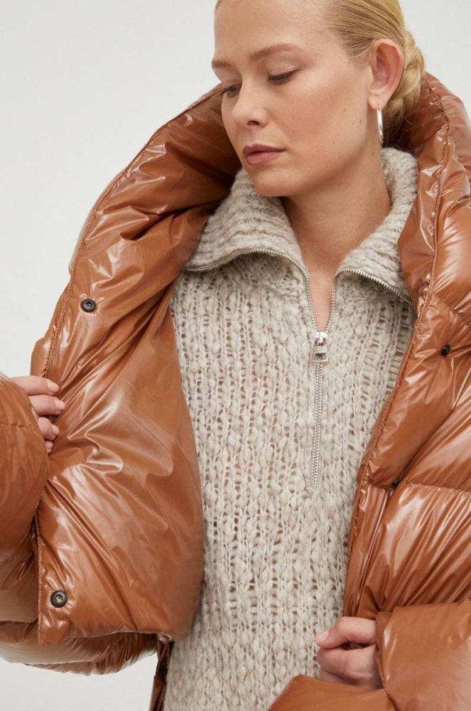 Пухова куртка MMC STUDIO Maffo Gloss жіноча колір коричневий зимова oversize фото 5