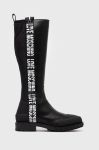 Чоботи Love Moschino жіночі колір чорний на плоскому ходу Чоботи Love Moschino жіночі колір чорний на плоскому ходу