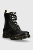 Шкіряні черевики Dr. Martens 1460 Serena жіночі колір чорний на плоскому ходу утеплене