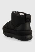 Зимові чоботи UGG W Classic Maxi Mini колір чорний