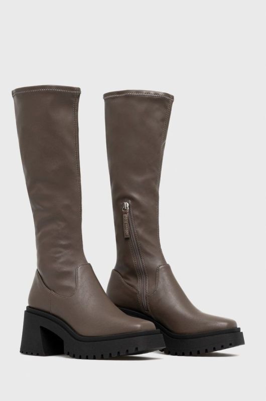 Чоботи Steve Madden Jetstream жіночі колір коричневий каблук блок фото 2