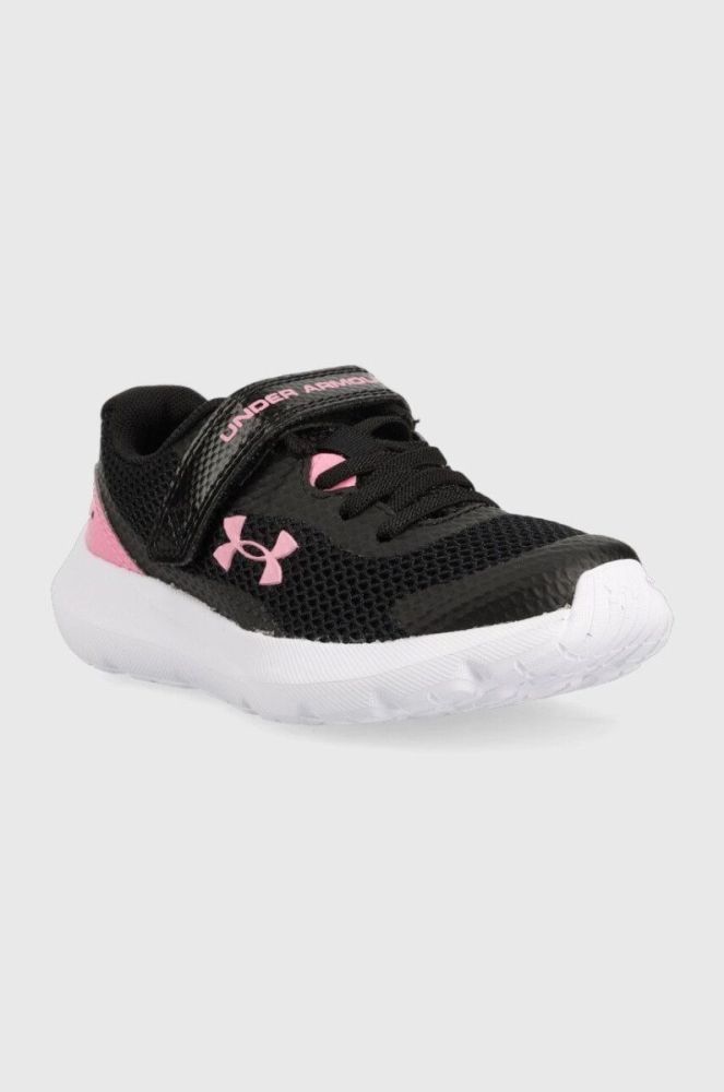 Дитячі кросівки Under Armour Gps Surge 3 Ac колір чорний фото 2