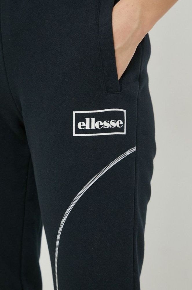спортивні штани Ellesse жіночі колір чорний з принтом фото 4