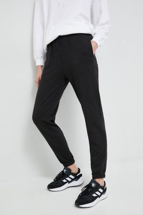 Спортивні штани Helly Hansen жіночі колір чорний однотонні