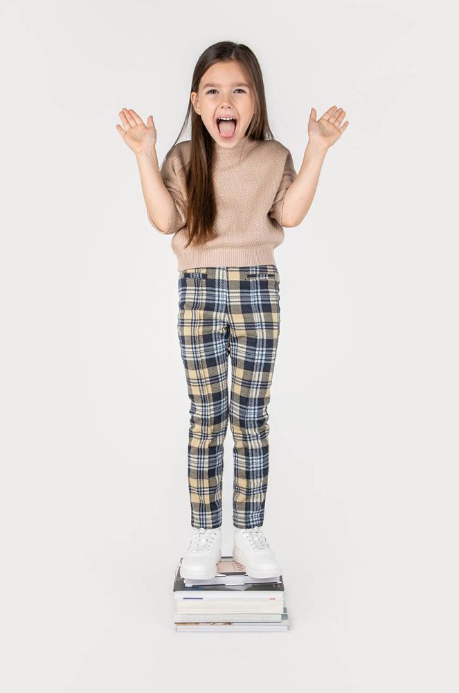 Дитячі штани Coccodrillo візерунок колір барвистий (2624790)