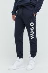 Бавовняні спортивні штани HUGO чоловічі колір синій з принтом