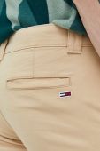 Штани Tommy Jeans чоловічі колір бежевий облягаюче (2681729)