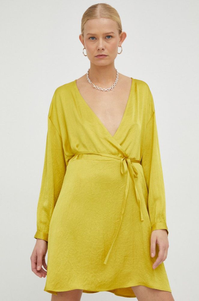 Сукня American Vintage колір жовтий mini пряма