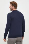 Светр з домішкою вовни Guess чоловічий колір синій легкий (2666519)