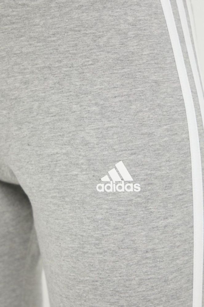 Шорти adidas жіночі колір сірий з аплікацією середня посадка фото 4