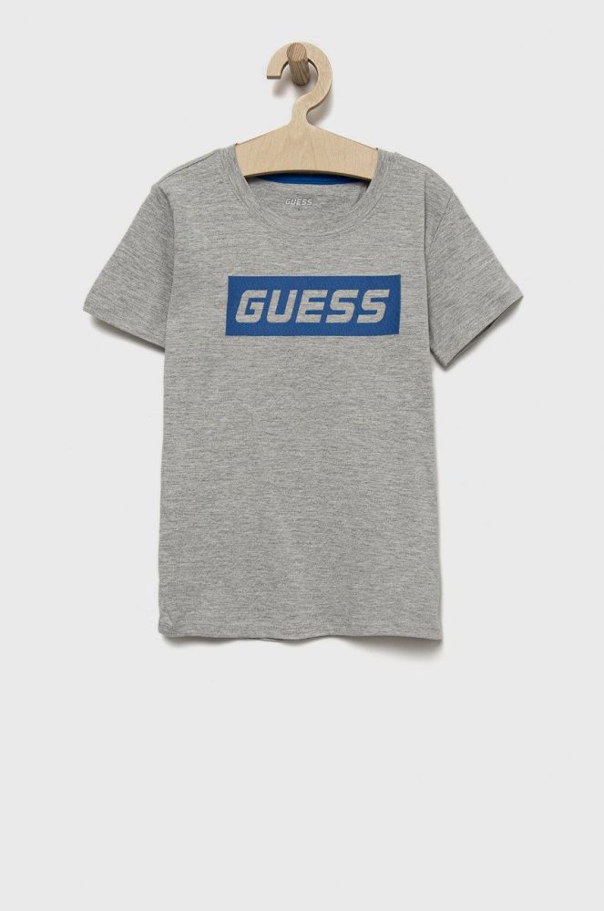 Дитяча бавовняна футболка Guess колір сірий з аплікацією (2609879)