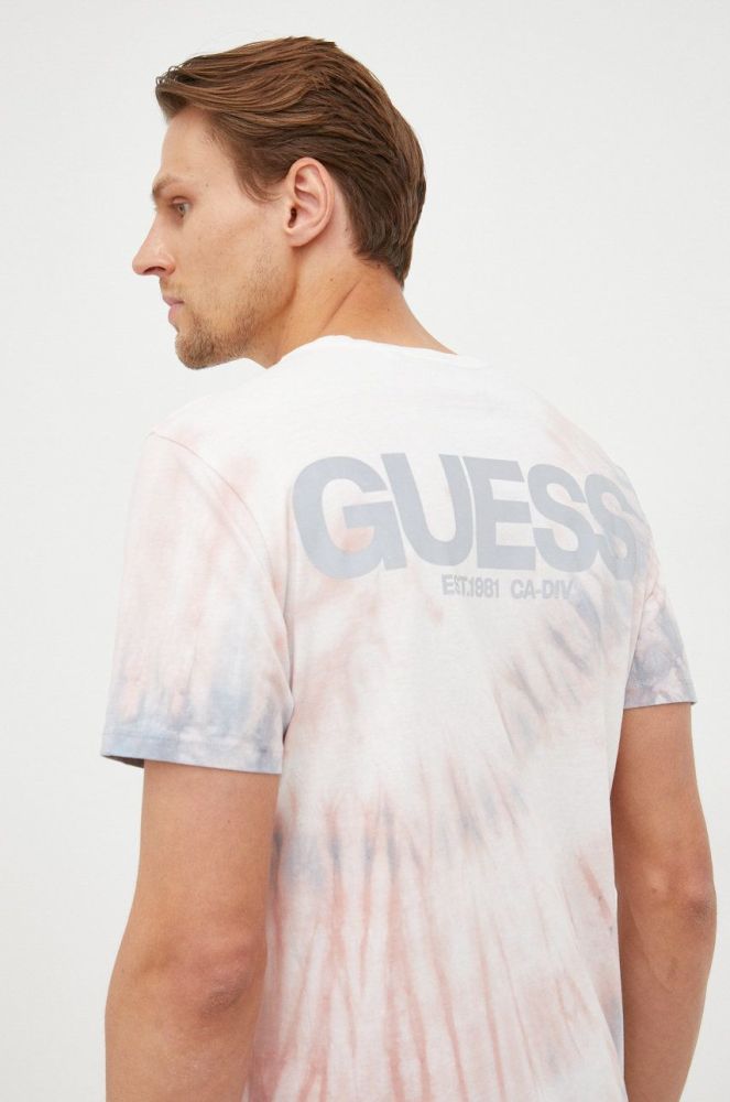 Бавовняна футболка Guess колір рожевий візерунок