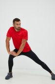Тренувальна футболка Reebok Workout Ready Tech колір червоний однотонна