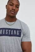 Футболка Mustang чоловічий колір сірий з принтом (2618252)