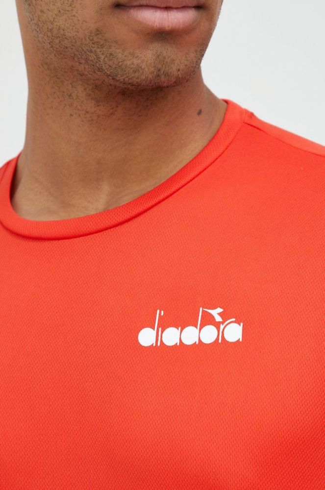 Тренувальна футболка Diadora колір червоний однотонний фото 5