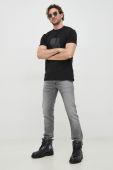 Футболка Karl Lagerfeld чоловічий колір чорний з принтом (2901880)