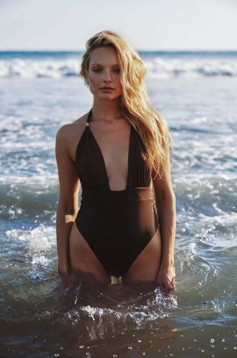 Суцільний купальник Praia Beachwear колір коричневий м'яка чашечка