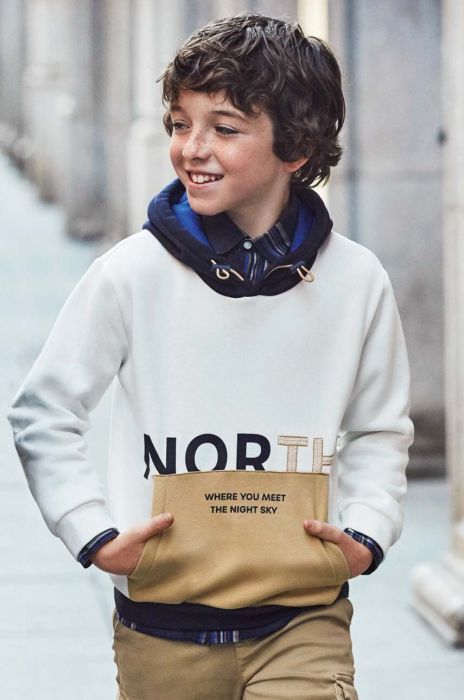 Дитяча кофта Mayoral колір бежевий з капюшоном з принтом (3413644)