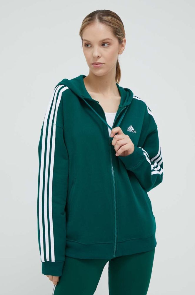 Бавовняна кофта adidas жіноча колір зелений з капюшоном з аплікацією (3305759)