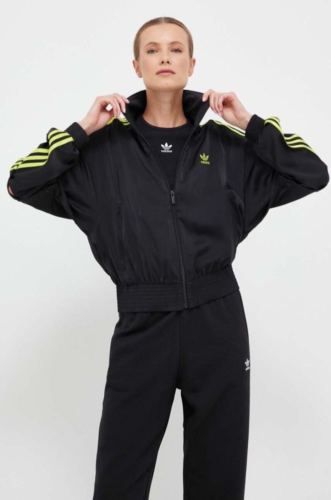 Кофта adidas Originals жіноча колір чорний з аплікацією (3359796) фото 4