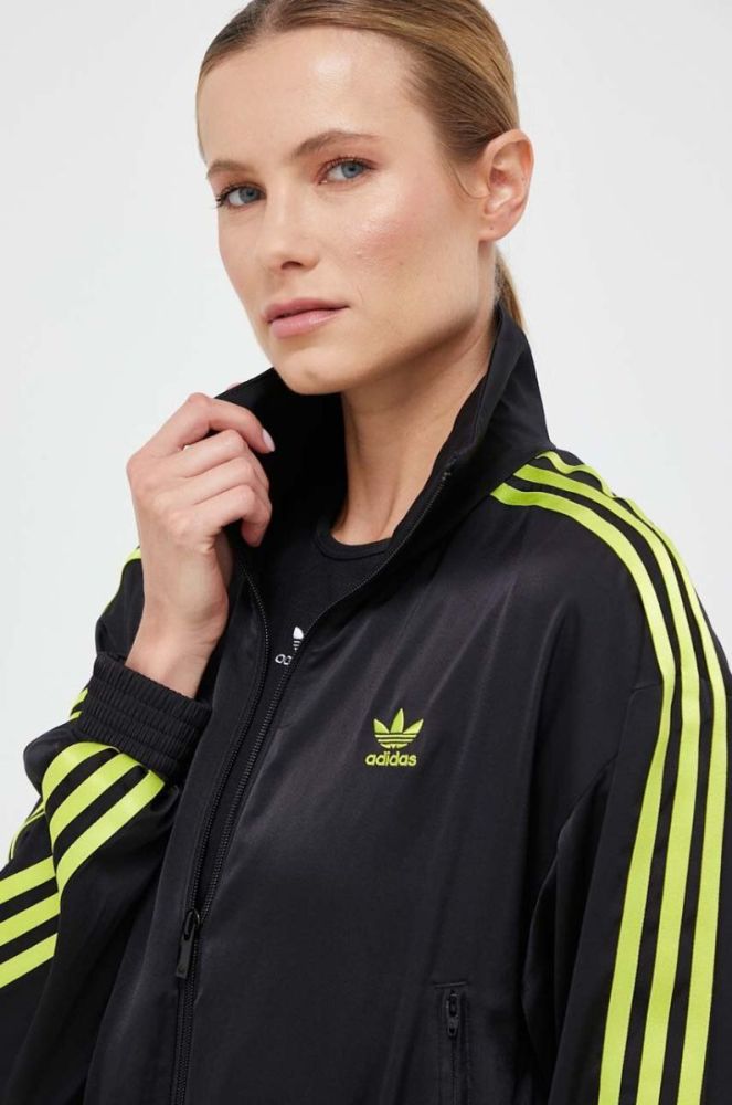Кофта adidas Originals жіноча колір чорний з аплікацією (3359796) фото 5