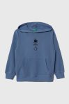 Дитяча бавовняна кофта United Colors of Benetton з капюшоном з принтом колір блакитний (3390444)
