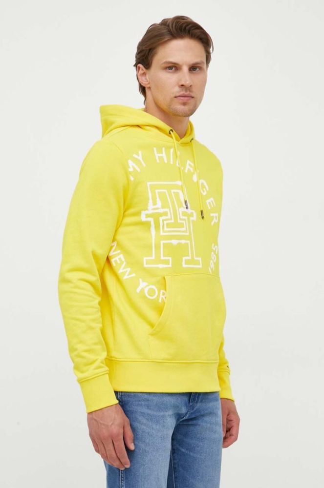 Бавовняна кофта Tommy Hilfiger чоловіча колір жовтий з капюшоном з принтом фото 4