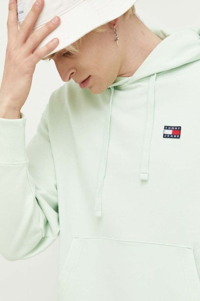 Бавовняна кофта Tommy Jeans чоловіча колір зелений з капюшоном з аплікацією (3283998) фото 4