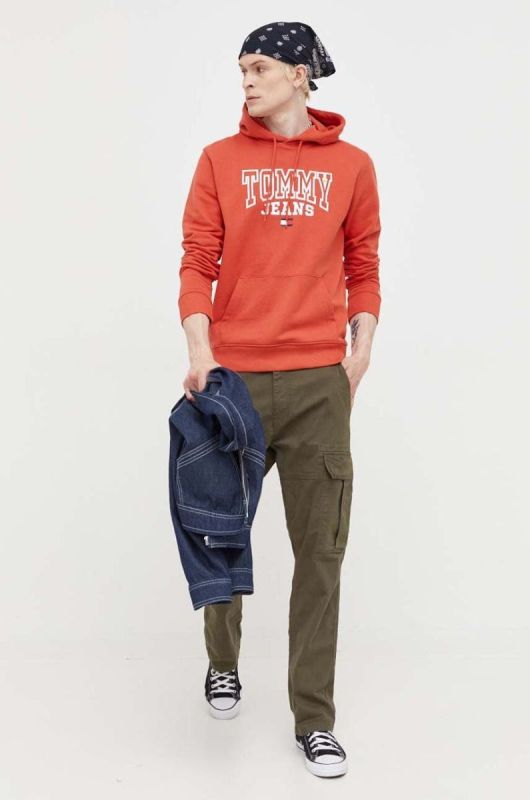 Бавовняна кофта Tommy Jeans чоловіча колір помаранчевий з капюшоном з принтом фото 2