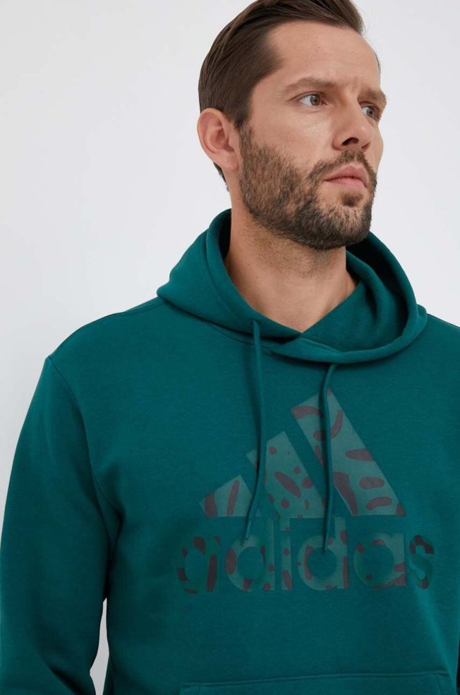 Кофта adidas чоловіча колір зелений з капюшоном з принтом (3337918)