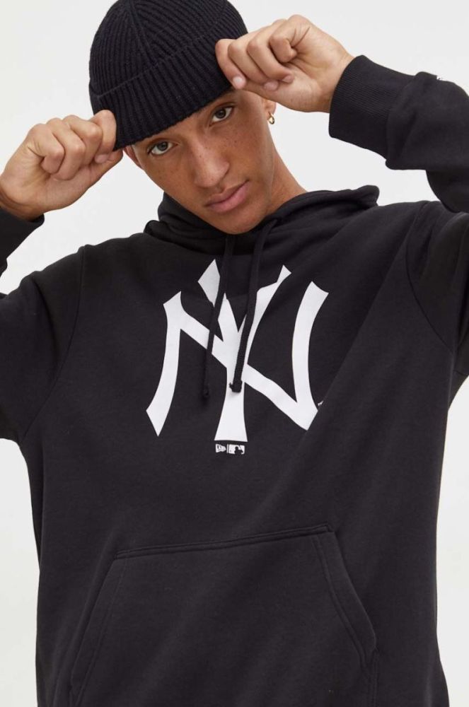 Кофта New Era чоловіча колір чорний з капюшоном з принтом NEW YORK YANKEES фото 4