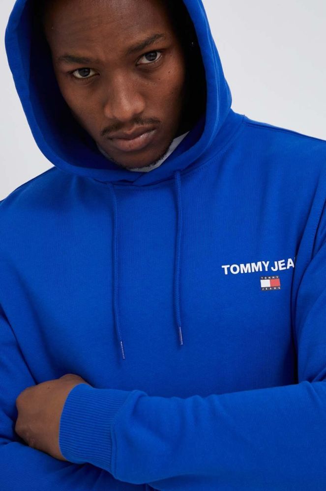 Бавовняна кофта Tommy Jeans чоловіча з капюшоном з принтом колір блакитний (3418771)