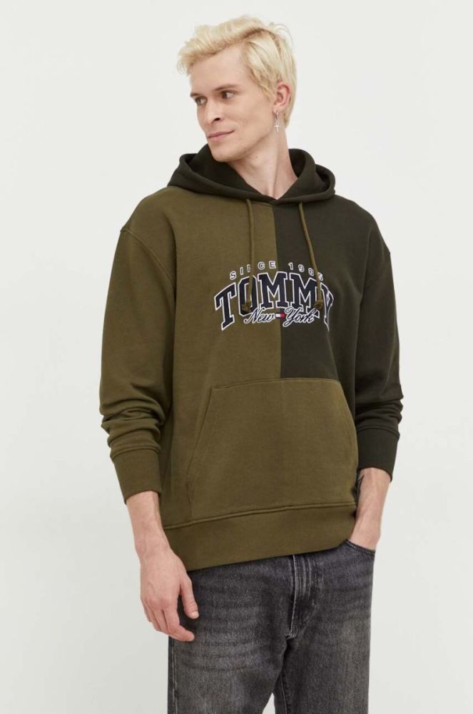 Бавовняна кофта Tommy Jeans чоловіча колір зелений з капюшоном з аплікацією (3559430) фото 2