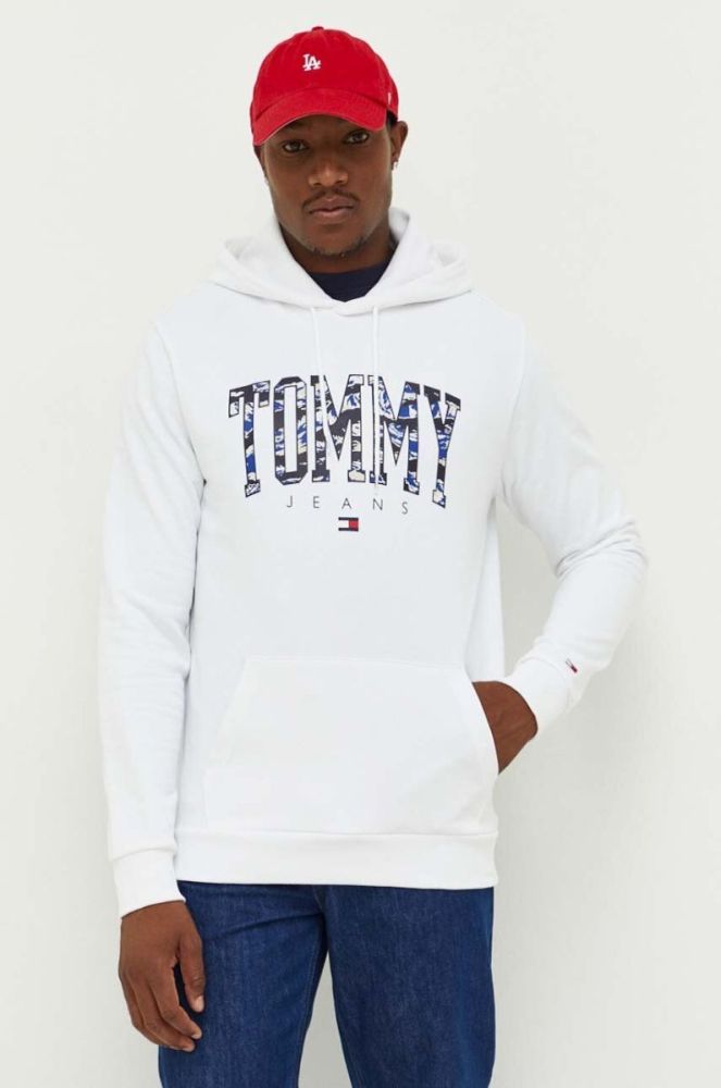 Бавовняна кофта Tommy Jeans чоловіча колір білий з капюшоном з принтом (3418786) фото 4