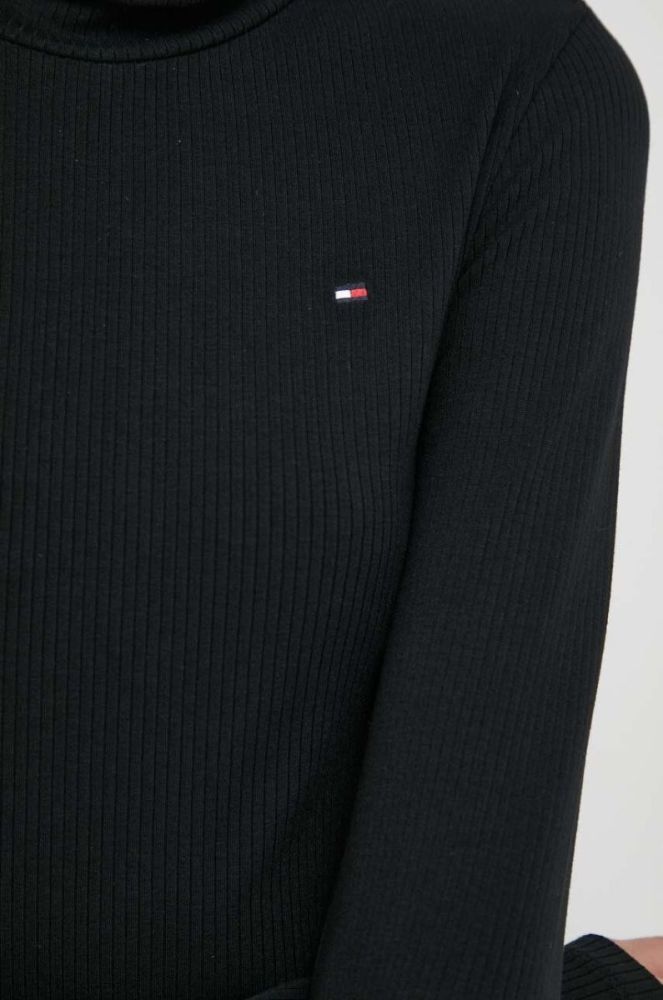 Лонгслів Tommy Hilfiger жіночий колір чорний гольф (3419344) фото 5