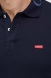 Лонгслів Guess чоловічий колір синій з аплікацією