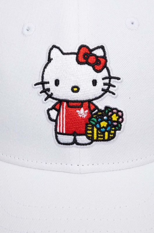 Дитяча бавовняна кепка adidas Originals x Hello Kitty колір білий з аплікацією фото 2