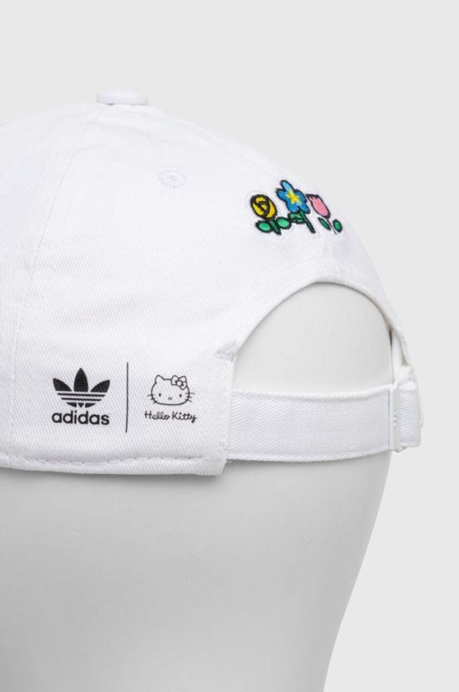 Дитяча бавовняна кепка adidas Originals x Hello Kitty колір білий з аплікацією фото 3