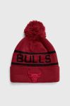 Шапка New Era колір бордовий з товстого трикотажу CHICAGO BULLS Шапка New Era колір бордовий з товстого трикотажу CHICAGO BULLS
